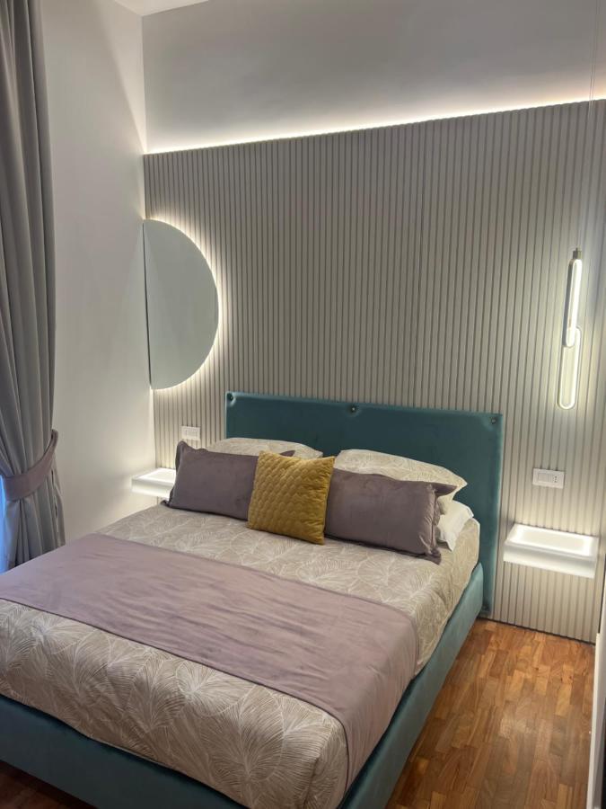 Hotel La Lepre Bovio à Naples Extérieur photo