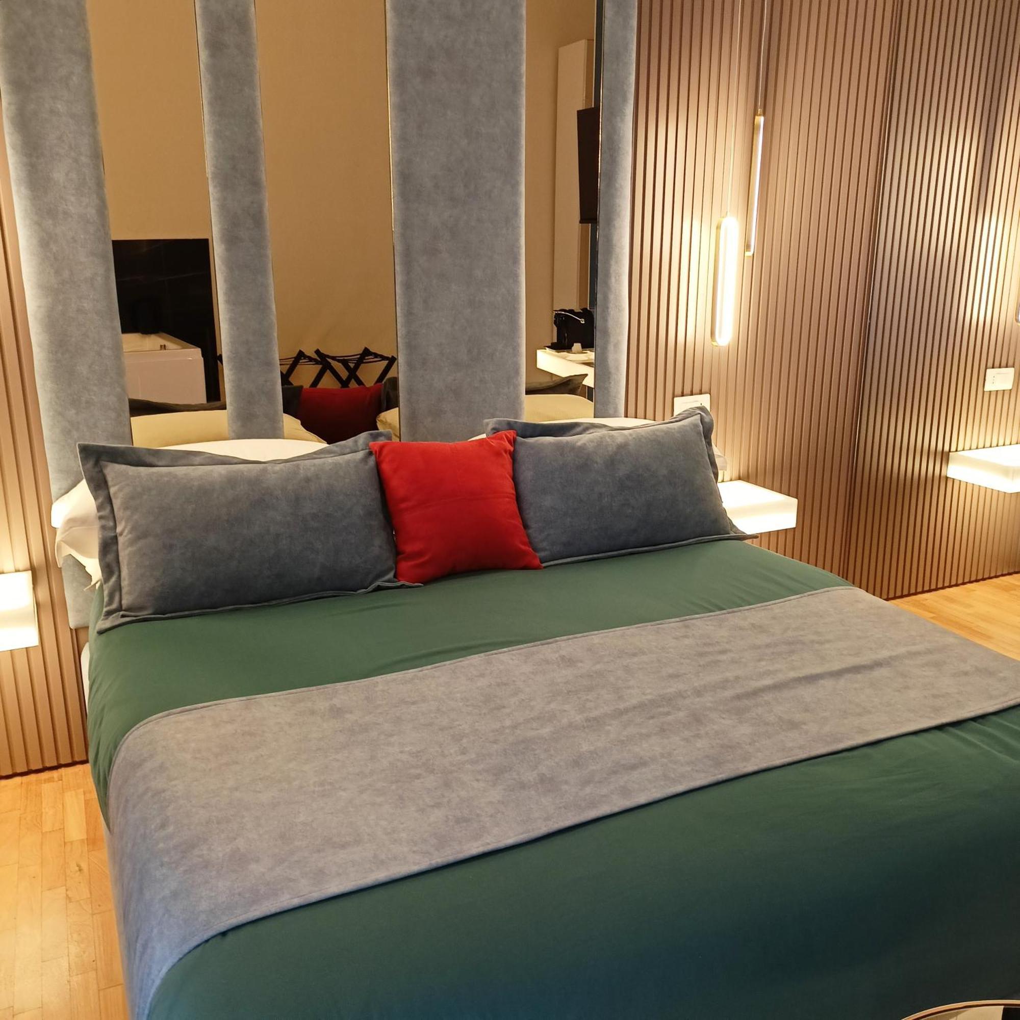 Hotel La Lepre Bovio à Naples Extérieur photo