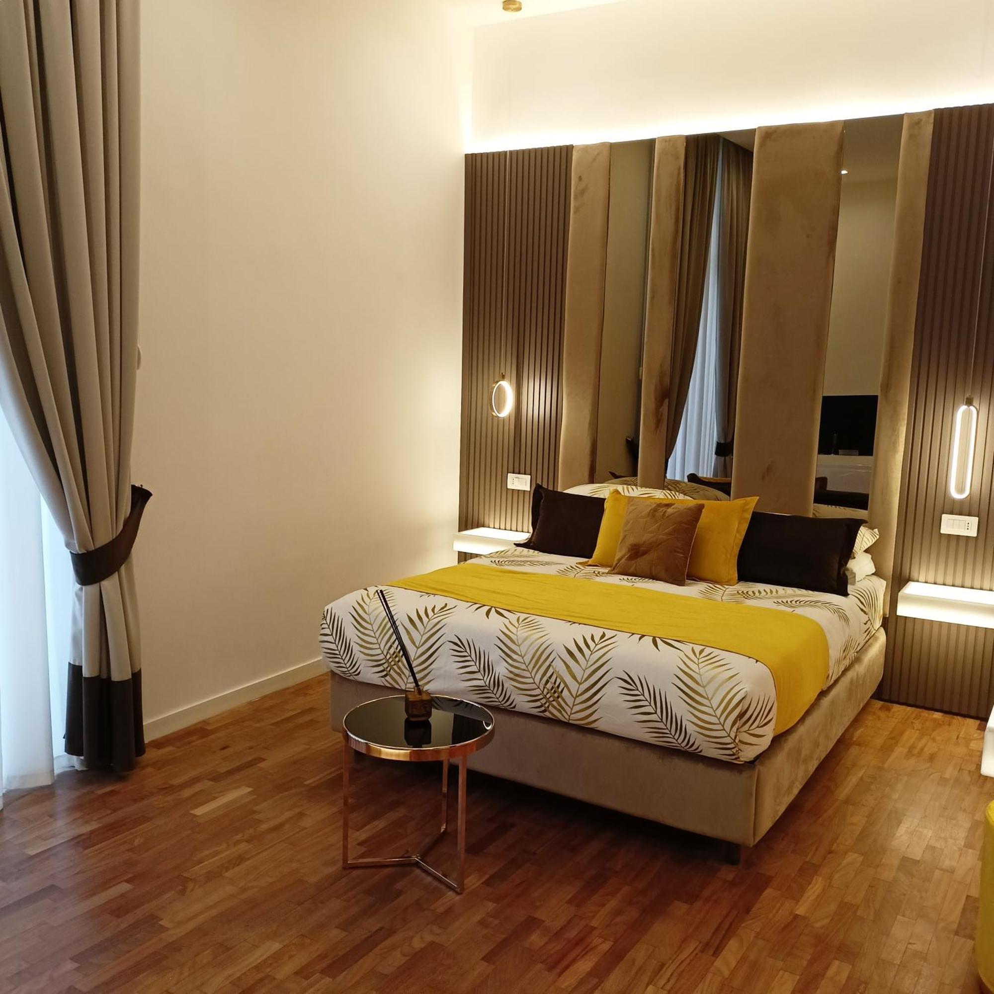 Hotel La Lepre Bovio à Naples Extérieur photo