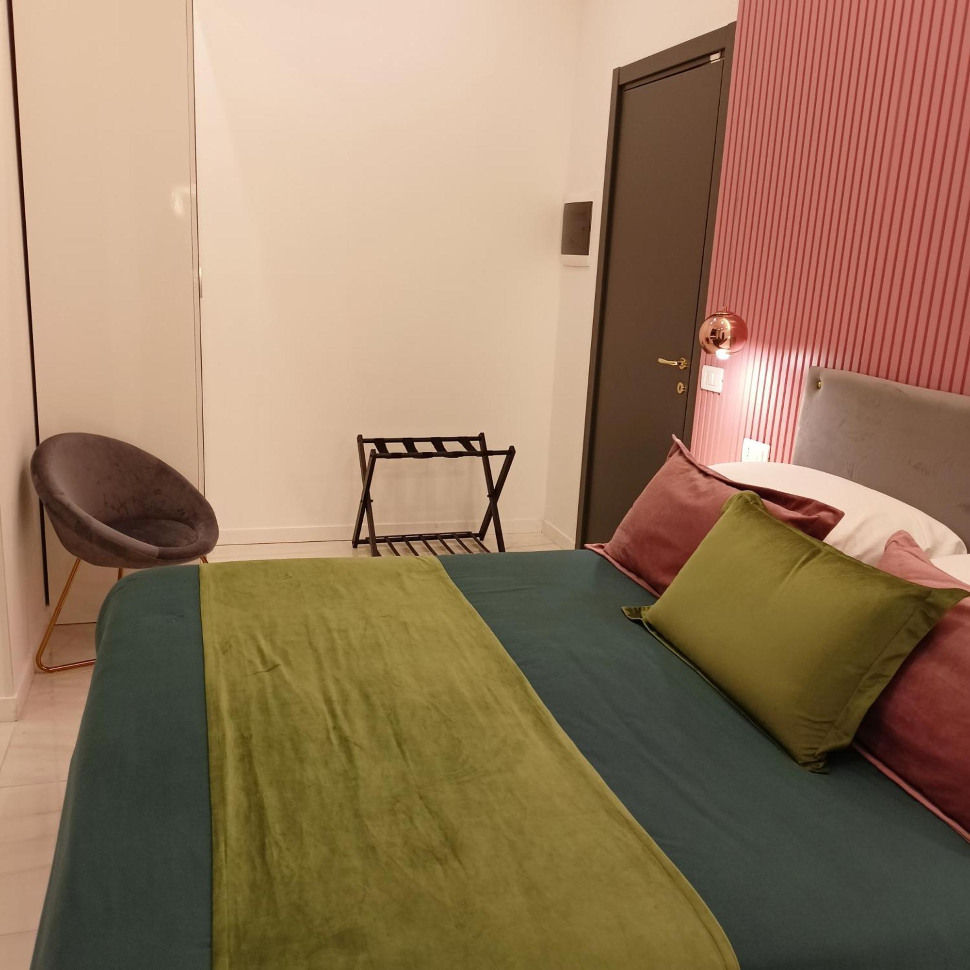 Hotel La Lepre Bovio à Naples Extérieur photo
