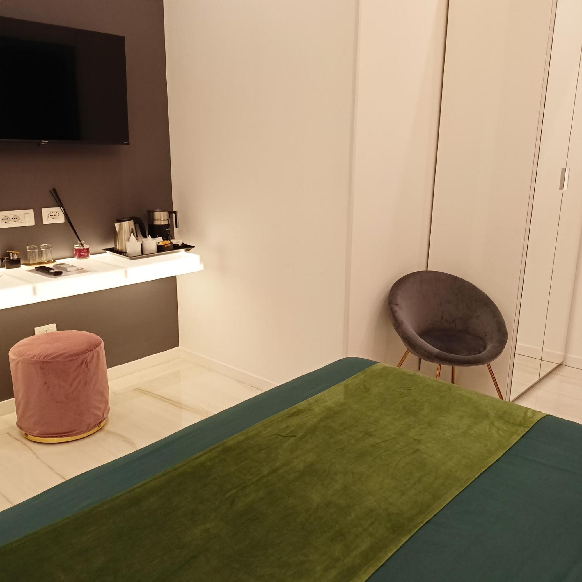 Hotel La Lepre Bovio à Naples Extérieur photo