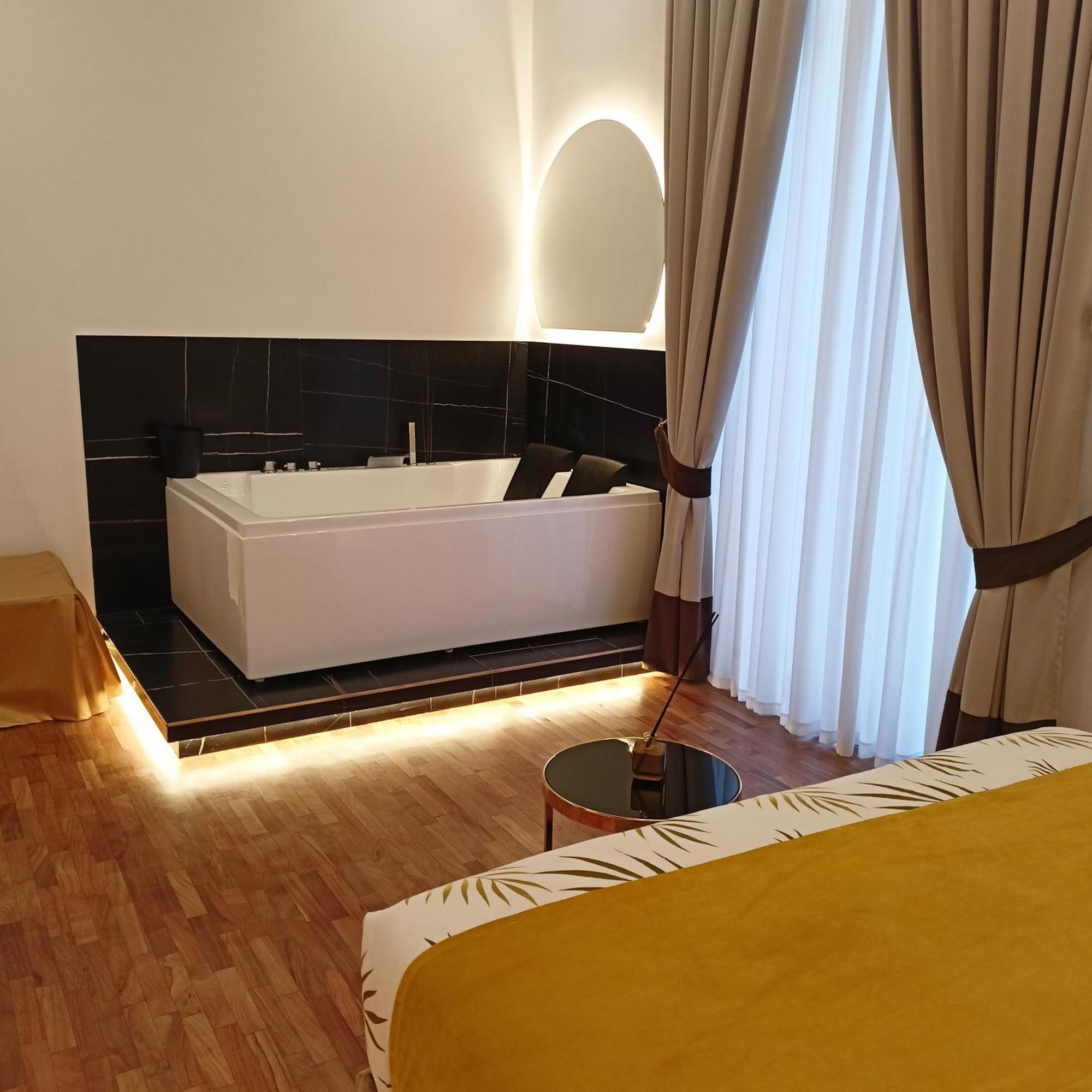 Hotel La Lepre Bovio à Naples Extérieur photo