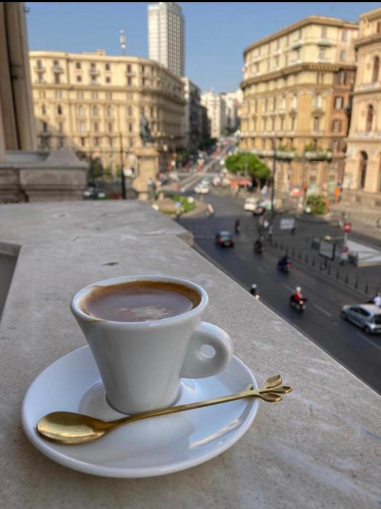 Hotel La Lepre Bovio à Naples Extérieur photo