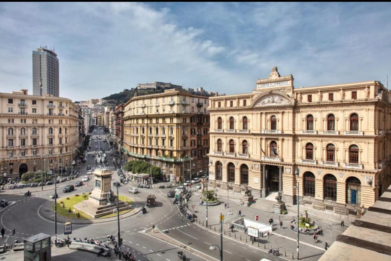 Hotel La Lepre Bovio à Naples Extérieur photo